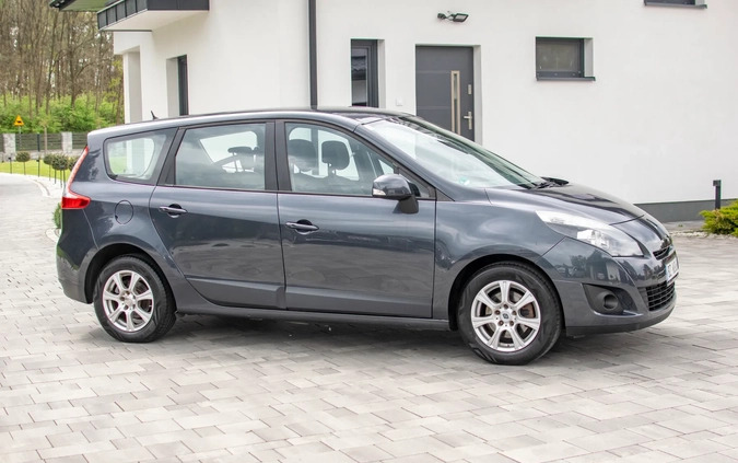 Renault Grand Scenic cena 28950 przebieg: 208000, rok produkcji 2011 z Nisko małe 781